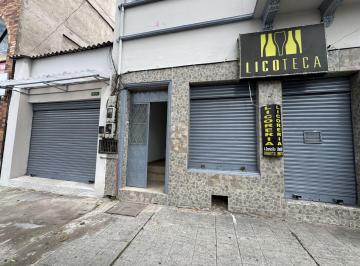 Casa · 498m² · 6 Habitaciones · Casa Comercial en Venta Av America