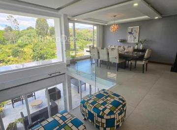 Casa de 4 habitaciones, Quito · Rento Casa Moderna en Cumbayá Excelente Sector