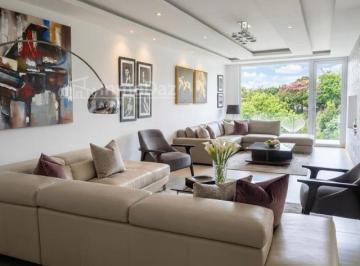 Casa de 4 habitaciones, Quito · Rento Casa Moderna en Cumbayá Excelente Sector