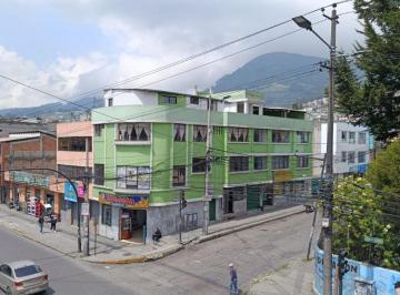 Casa de 6 habitaciones, Quito · Venta Casa Comercial de 549 m² con 5 Locales, 3 Departamentos en La Magdalena