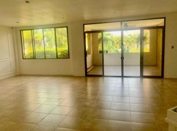 Departamento de 4 habitaciones, Guayaquil · Departamwnto Comodo,4 Dorm. en Primer Piso Alto. Cuarto de Servicio con Bano