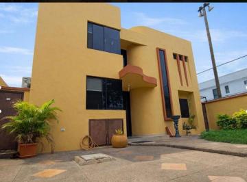 Casa de 3 habitaciones, Guayaquil · Exclusiva Casa con Piscina E Hidromasaje en Santa María de Casa Grande
