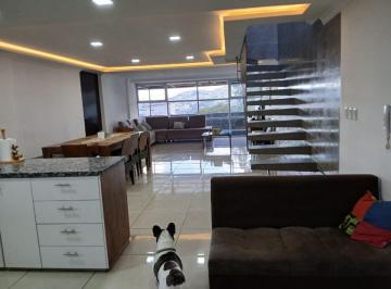 Casa de 4 habitaciones, Quito · Vendo Hermosa Casa en La Eloy Alfaro