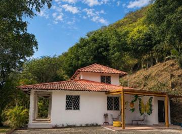 Terreno / Lote , Cuenca · Dos Hectáreas en Lentag - Yunguilla por Apenas $7 El m².