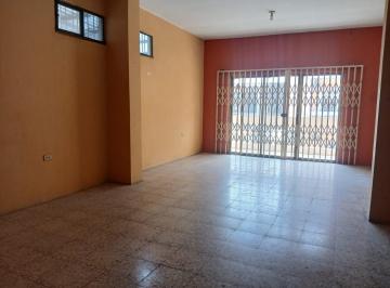 Casa · 547m² · 9 Habitaciones · 2 Estacionamientos · Casa Rentera en Venta, Ciudadela Coviem, Tato