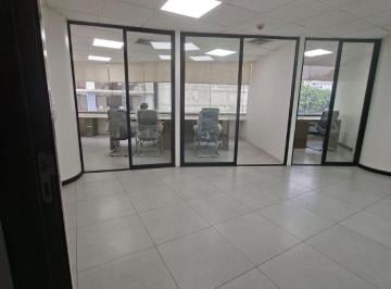 Oficina comercial , Guayaquil · Oficina Semi Amoblada en Alquiler - The Point - Puerto Santa Ana