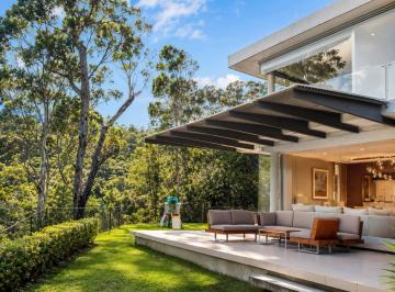 Casa · 280m² · 3 Habitaciones · 2 Estacionamientos · Casa en Alquiler con 800 m² de Jardín y Piscina – Vía Intervalles