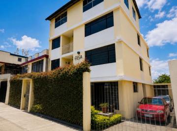 Oficina comercial , Quito · Venta Edificio Sector República
