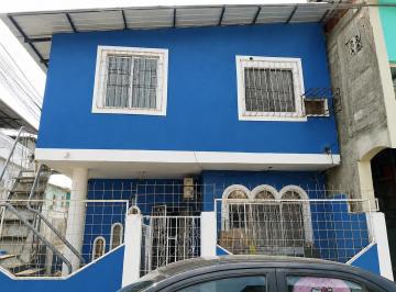 Casa · 248m² · 7 Habitaciones · 1 Estacionamiento · En Venta Casa Rentera en El Sur de Guayaquil (Mercyc)