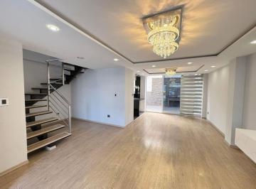 Casa de 3 habitaciones, Quito · Hermosa Casa Ubicada en un Conjunto Cerrado con Seguridad 24/7. 3 Dorm Santa Lucia