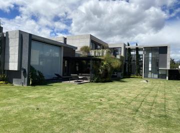 Casa · 330m² · 4 Habitaciones · 4 Estacionamientos · En Renta Exclusiva Casa Moderna de Lujo 4 Dorm. en Conjunto con Doble Seguridad