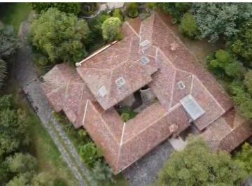 Terreno / Lote · 524m² · 2 Habitaciones · 2 Estacionamientos · Terreno en Venta Puembo / Sector Chiche Obraje