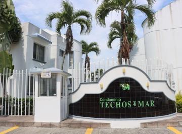 Casa de 3 habitaciones, Atacames · Casa en Venta Condominio Techos del Mar en Tonsupa