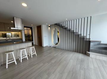 Casa · 160m² · 2 Habitaciones · 2 Estacionamientos · Casa de Renta