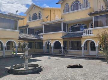 Casa de 3 habitaciones, Quito · Casa de Venta en Calderón, Sector Candelaria 1