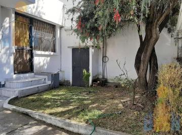 Suite · 50m² · 1 Habitación · 1 Estacionamiento · Rento Arriendo Suite con Patio y Parqueadero Rumipamba Calle Burgueous