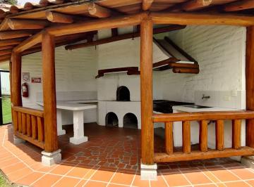 Casa de 3 habitaciones, Quito · Casa en Venta en Tumbaco 3 Dormi Más Estudio