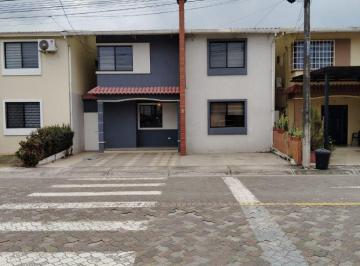 Casa de 5 habitaciones, Guayaquil · Vendo Casa en Milan