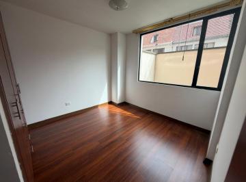 Departamento de 3 habitaciones, Quito · Oportunidad Departamento con Jardin Sector Inca y 6 de Diciembre