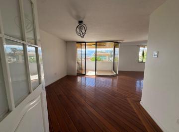 Departamento de 4 habitaciones, Quito · Duplex en Venta I Urbanización El Condado
