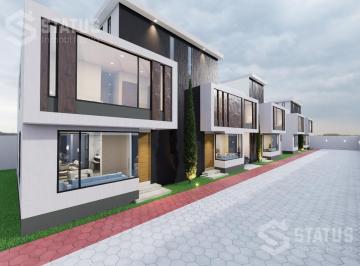 Casa · 155m² · 3 Habitaciones · 2 Estacionamientos · Venta de Casa Dentro de Urbanización Cerca de Administración Zonal del Municipio de Conocoto