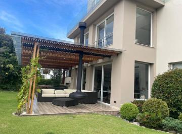 Casa de 5 habitaciones, Quito · Vendo Casa de Lujo en Venta | Vía Lumbisí