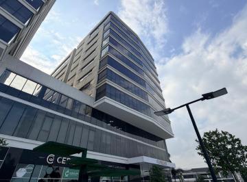 Oficina comercial · 47m² · 1 Estacionamiento · Se Alquila Oficina Edificio Platinium 1, La Aurora (Monij)