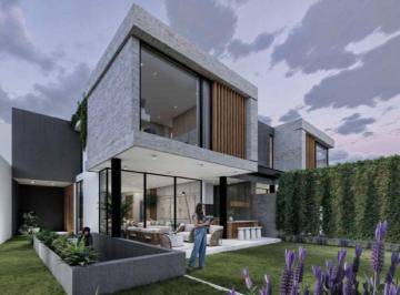 Casa de 3 habitaciones, Quito · Casa en Venta en Urbanización Privada Nayón