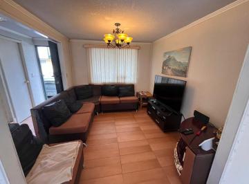 Casa · 135m² · 4 Habitaciones · 1 Estacionamiento · Venta Hermosa Casa 4 Dorm. Calderón
