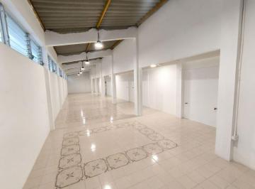 Bodega-Galpón , Machala · Oficinas o Bodega en Alquiler en Machala