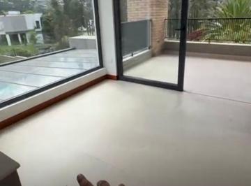 Suite de 1 habitación, Quito · Vendo Suite Nuevita, Urba Cerrada 63 m Balcón, Terraza. Vista