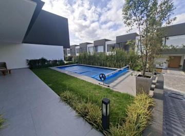 Casa · 186m² · 3 Habitaciones · 2 Estacionamientos · A Estrenar Vendo Moderna Casa en Urbanización Cerrada