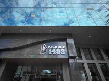 Oficina comercial , Quito · Oficina de Renta Amoblada, Sector Mariscal