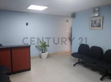 Oficina comercial · 40m² · En Venta Consultorio Médico en Edificio San Francisco – Sector Baca Ortiz