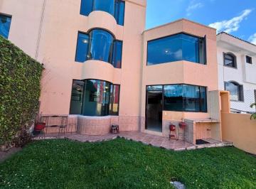Casa de 4 habitaciones, Quito · De Venta Hermosa Casa de 5 Dorm. en La Urbanizacion El Condado