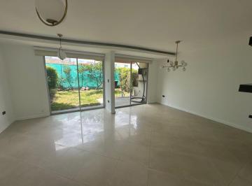 Casa de 3 habitaciones, Quito · Cumbaya Casa de Renta 120 Mtrs2