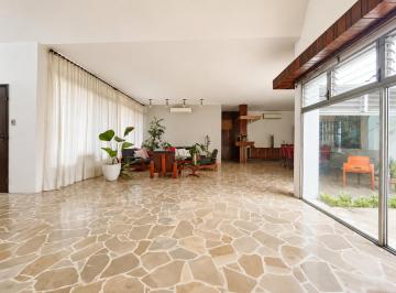Casa de 7 habitaciones, Guayaquil · Se Vende Propiedad de Uso Residencial y Comercial en Urdesa Central - I. Alarcón