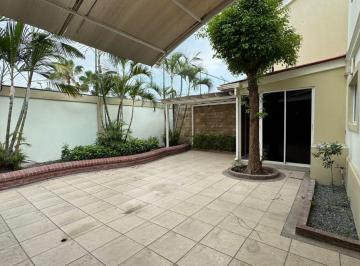 Casa de 4 habitaciones, Guayaquil · Se Vende Casa 4 Habitaciones Terranostra, Vía a La Costa