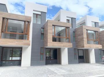 Casa de 3 habitaciones, Quito · Se Vende Casa de 3 Dorm. - Ruta Viva