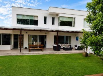 Casa de 4 habitaciones, Quito · Oportunidad en Lumbisí – Ruta Viva