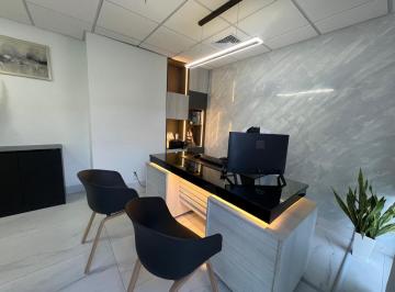 Oficina comercial · 39m² · 1 Estacionamiento · Consultorio en Alquiler, Edificio Agora, Roba