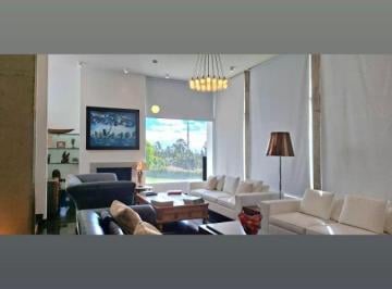 Casa de 4 habitaciones, Quito · Casa de Lujo en Venta, Rancho San Francisco