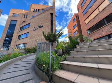 Departamento · 128m² · 3 Habitaciones · 1 Estacionamiento · Amplio y Elegante Departamento Amoblado en Renta Sector Coliseo Mayor - Cuenca