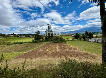 Terreno / Lote , Quito · Venta Terreno 10516 m² en Yaruqui