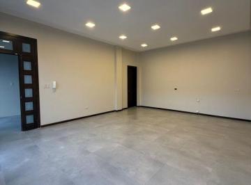 Oficina comercial , Azogues · En Renta Oficina en El Centro de Azogues.