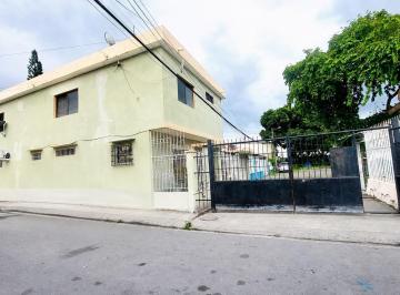 Casa · 5 Habitaciones · 1 Estacionamiento · Casa Rentera en Venta Alborada 5ta Etapa Norte de Guayaquil Grac