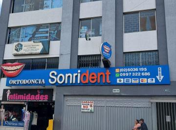 Oficina comercial , Quito · Vendo Hermosa Oficina en El Sector de Cotocollao, Av de La Prensa y Sabanilla, 1 Piso.