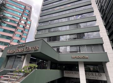Oficina comercial , Quito · Oficina Comercial de 77 m² en El World Trade Center