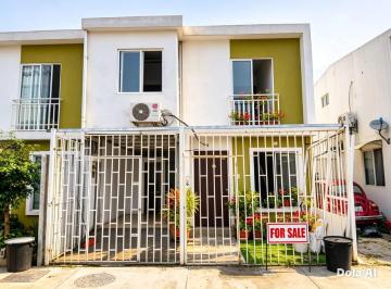 Casa de 4 habitaciones, Daule · Casa en Venta en Guayaquil, Ciudad Santiago, 4 Dorm., 3 Baños, 107 m²