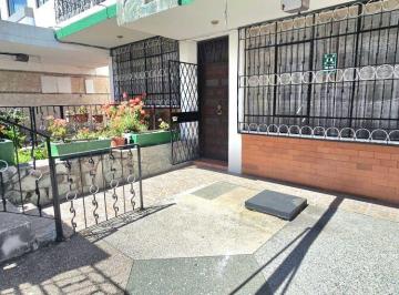 Departamento de 3 habitaciones, Quito · Se Arrienda Departamento Sector Nnuu
